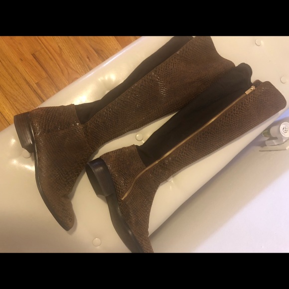 Michael Kors brown boots, gold zip - Picture 1 of 4